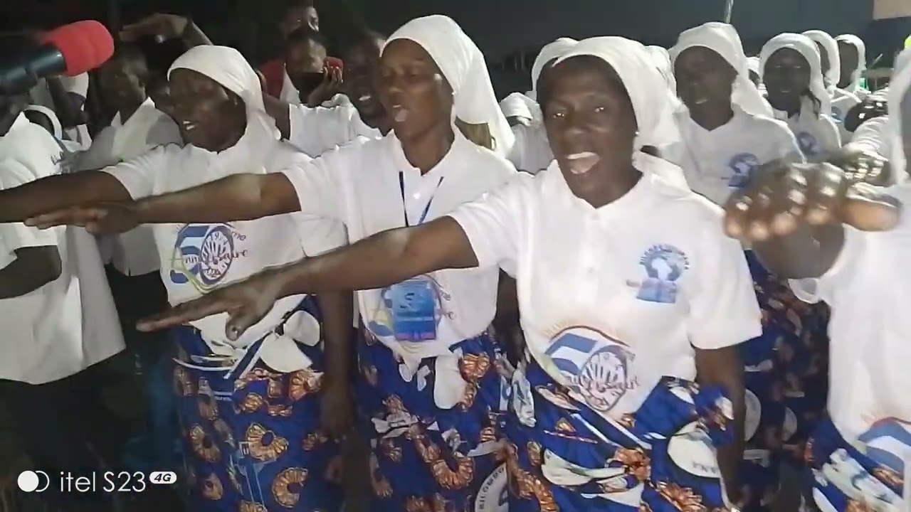 Kilombo Tatamana  en concert du Jubilé