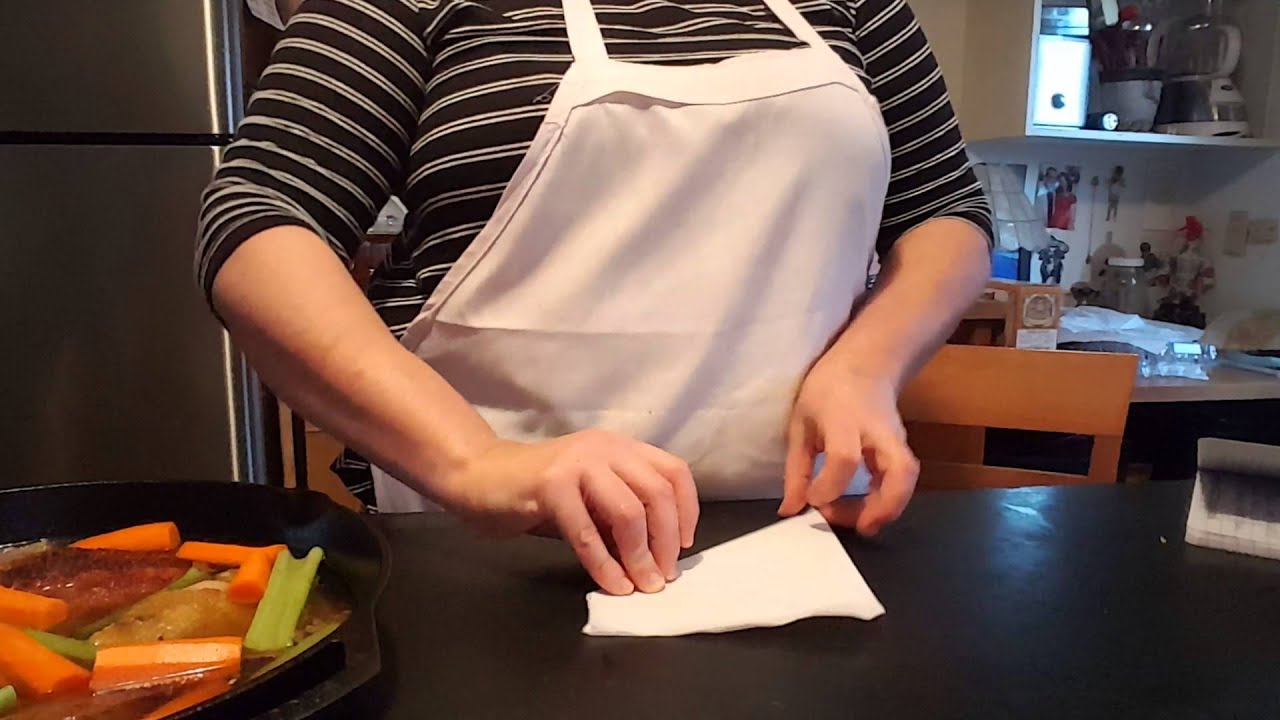 How to Make a Parchment Paper Lid (Parchment Cartouche)