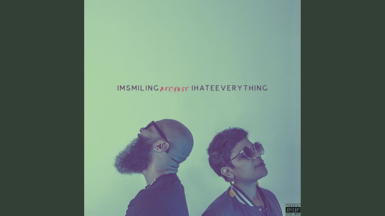 Hello auf YouTube ansehen Hello auf YouTube ansehen