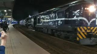 2020/12/26 6776B次回送專列 八堵通過 R40 DT668