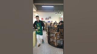 hong nan berhenti jadi mafia. buka toko makanan dan minuman. di ganggu oleh oleh musuh nya kak ruy