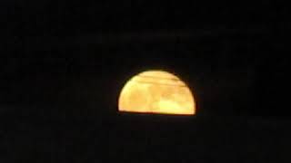 🌔 INCREDIBLE Moonrise (Real Time and 10x Speed) and Zoom Out | Waning Gibbous Moon | Astronomy