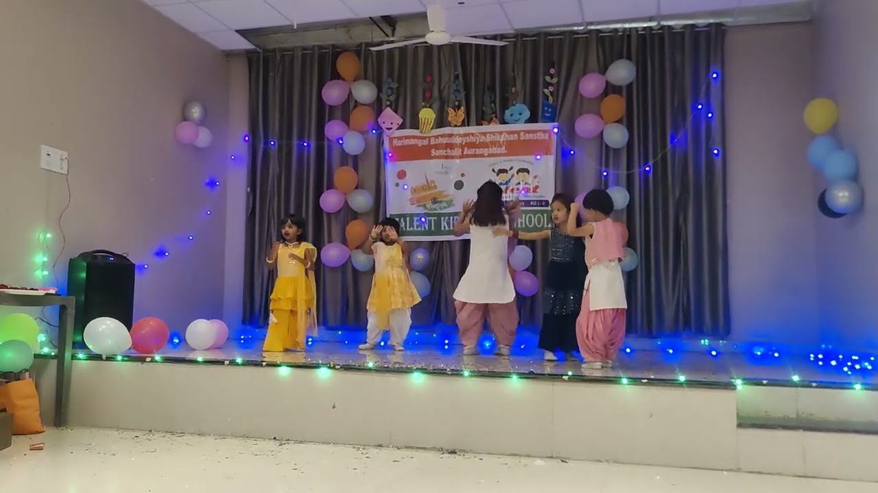 Anshika n team bumro-bumro song