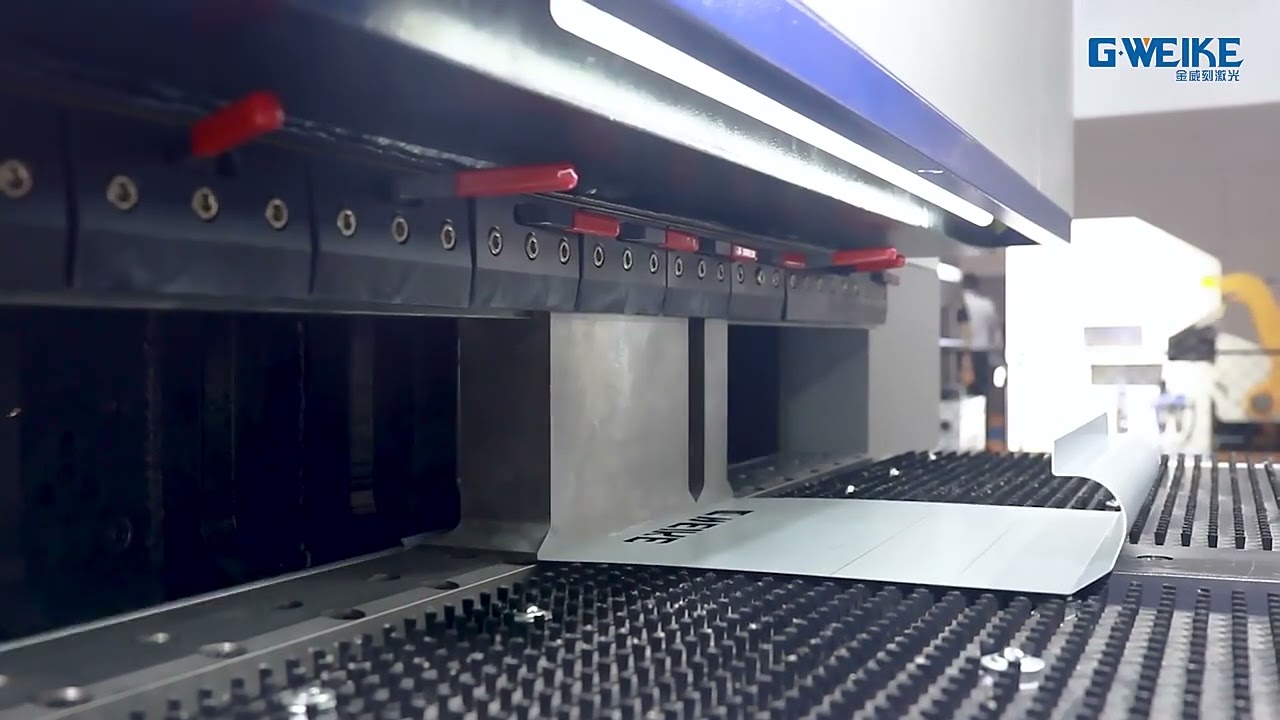 Gweike 5 times faster automatic bending machine for 1.5mm metal sheet