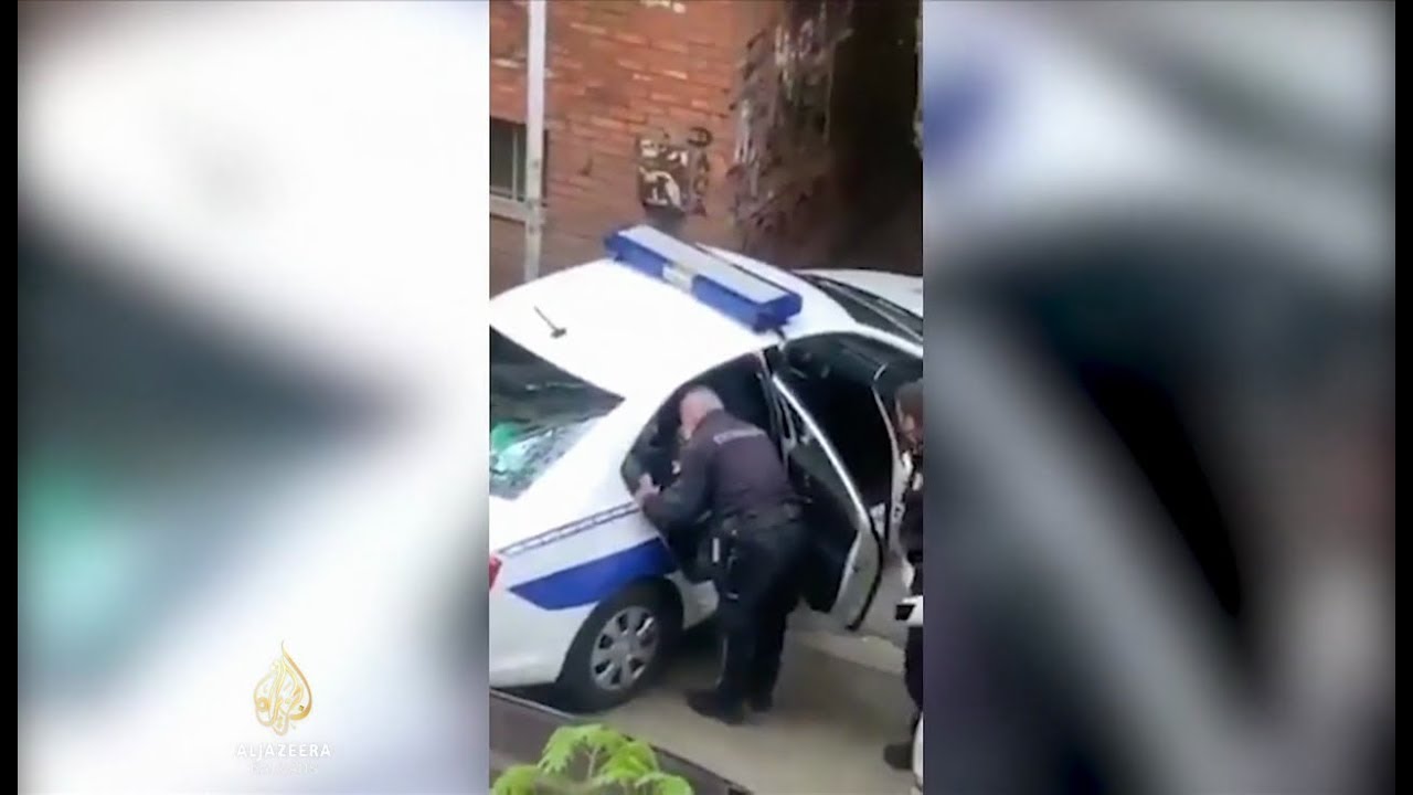 بلغراد: ضابط شرطة يضرب رجلاً محتجزاً في فراتشار