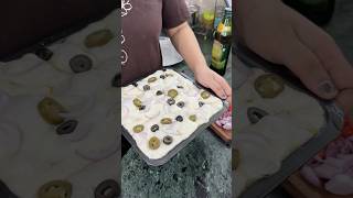 kya m Expert ban gayi hu?🙈🤭 #bhartichauhan #foccacia #bread #baking #ytshorts #cooking