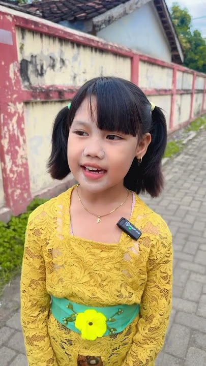 REVA CANTIK PAMER BAJU KEBAYA #shortvideo