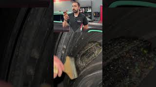 Eu NUNCA VI um pneu tão brilhante como esse!! #esteticaautomotiva #react #veneto