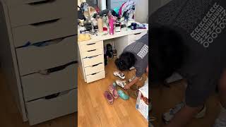 Este cuarto no dura limpio nunca 😭  - - #roomcleaning #cleaning #limpiando #limpieza