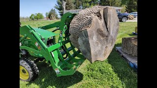 Splitting HUGE FIREWOOD rounds using John Deere Frontier AV20F Grapple
