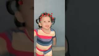 Si Butet  Hatinya Sedang Happy