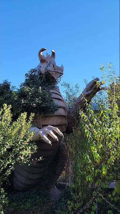 Botanical Garden: Hidden Dragon By The Castle / Albuquerque New Mexico USA / PINAY Travel RN