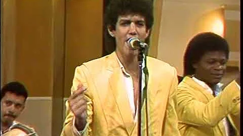 ANIBAL BRAVO - Ella Se Llamaba Martha - Canta ALFO...
