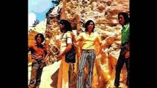 Download lagu KOES PLUS - Hilang Tak Berkesan - ( 1969 ) 【 Indonesia 】