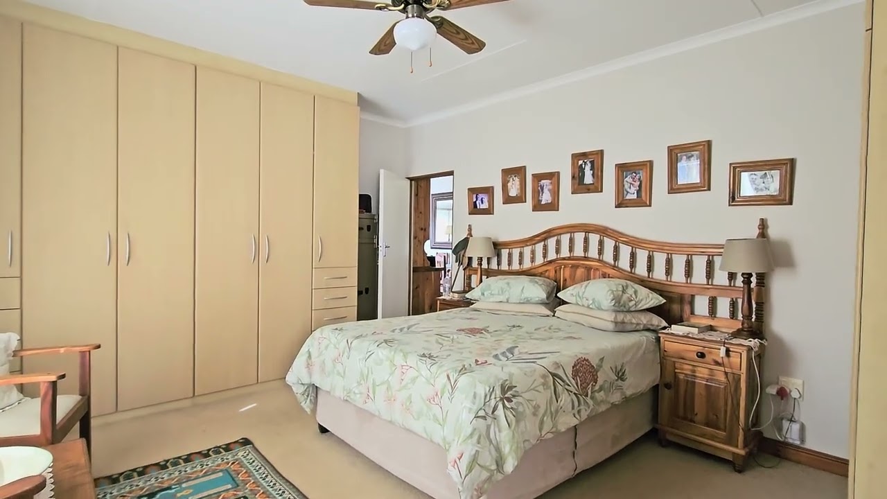 4 Bedroom House for sale in Reebok - 22 De Rust Avenue - P24-116788473