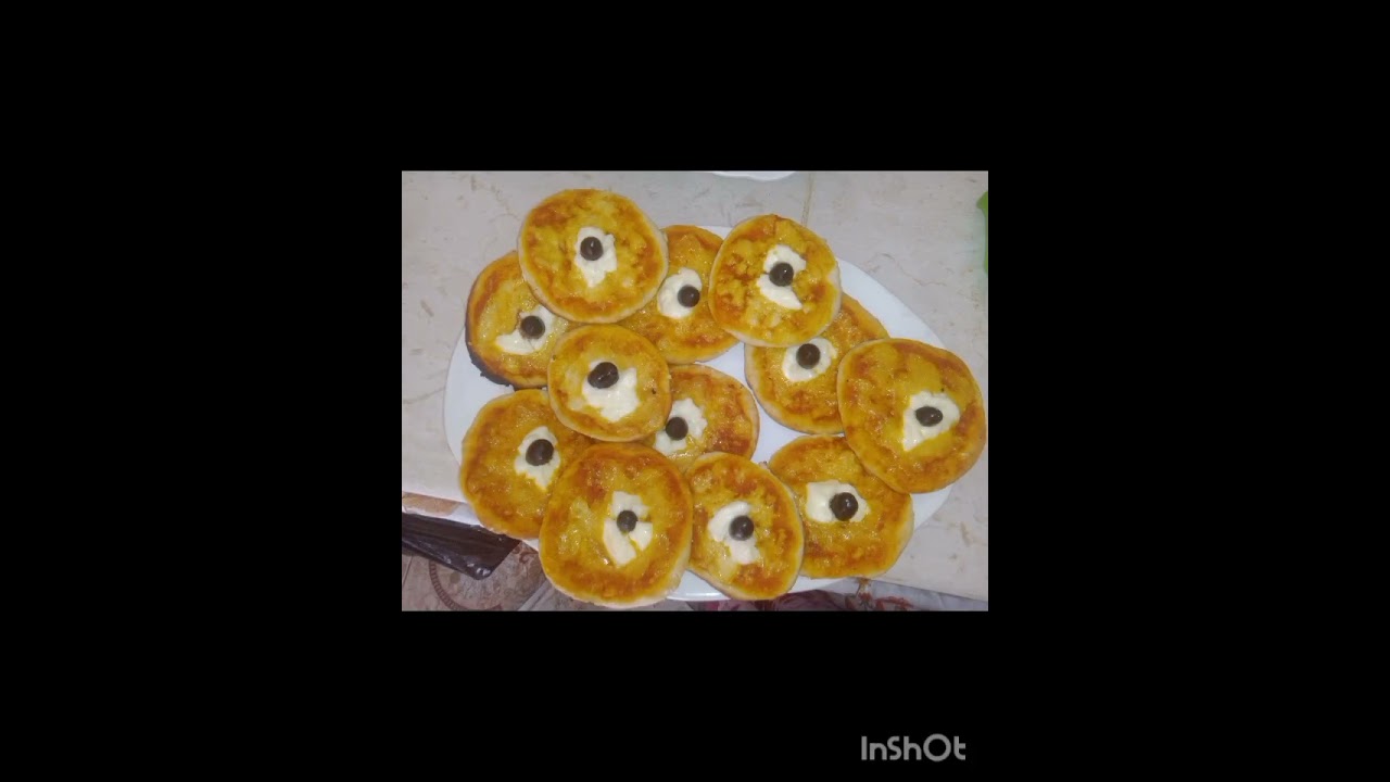 طاولة في شهر رمضان الكريم مع الاكل خفيف البسيط 