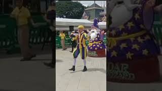 Enchanted Kingdom  performer amazing