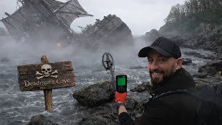 Hunting For Shipwreck Treasure at The Notorious Deadman's Cove metal detecting uk