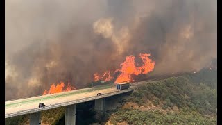 Un incendio en Queirugás complicó la circulación en la A-52