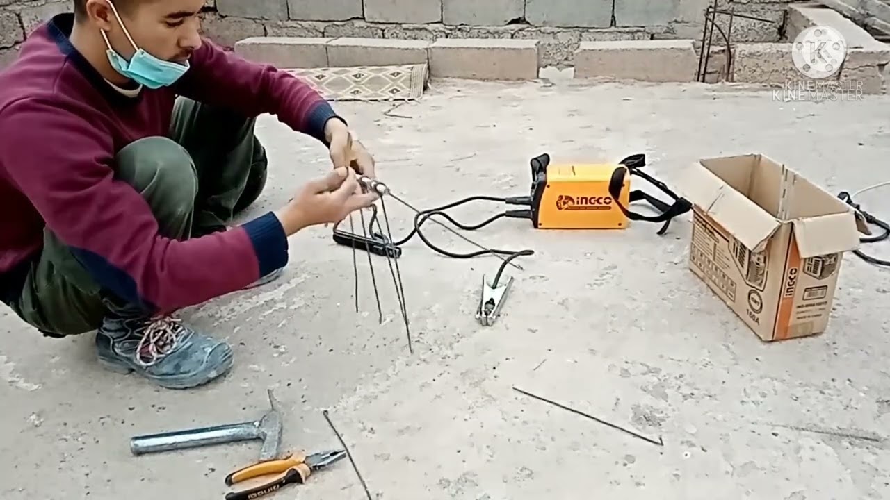 صناعة سبوتنيك بصندوق خشبي وأدوات بسيطة