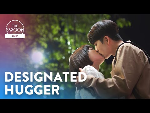 Lee Jun-ho becomes Woo Young-woo’s designated hugger | Extraordinary Attorney Woo Ep 11 [ENG SUB]