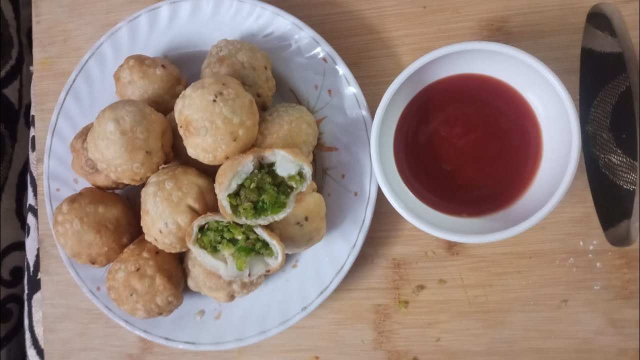 ચટાકેદાર લીલવા ની કચોરી 😋😍