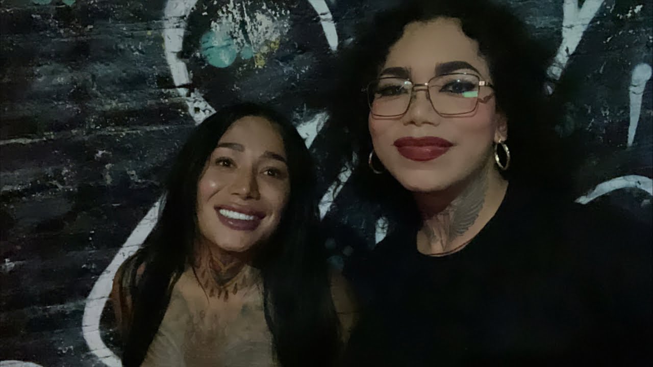 PATITAS DEL 3 Y MEDIO está en vivo bonito Domingo, que cuentan aquí nosotras tocando los temas  ￼