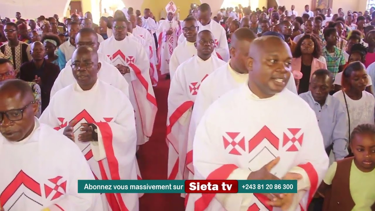 DIOCÈSE DE KENGE ORDINATION 3 DIACRES SVD 1ÈRE PARTIE.