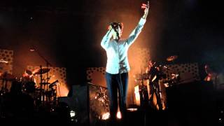 MIKA - Rain (LIVE Gasometer Wien)