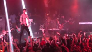 Machine Gun Kelly Live “Till I Die”