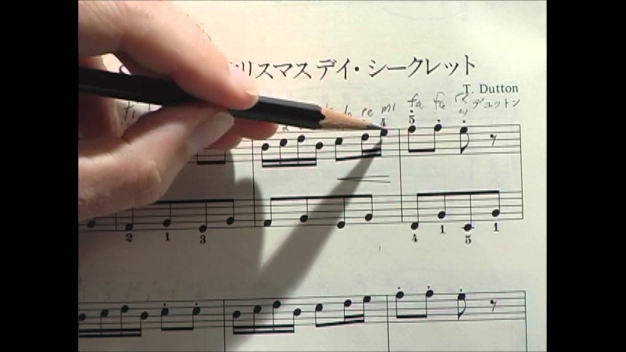 Christmas Day Secrets, Suzuki Piano book 1, right hand lesson - YouTube