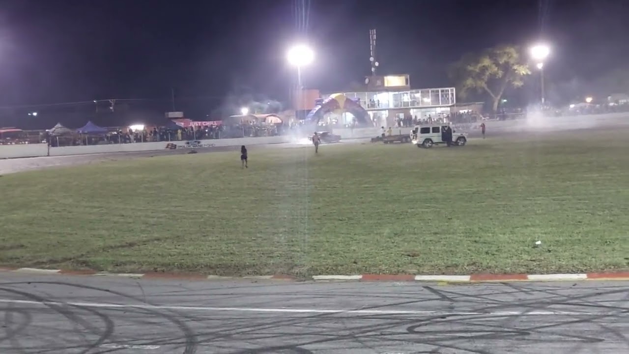 Makgasafire Spinning Siza's Car at Katra's Spin Bash 2022 YouTube