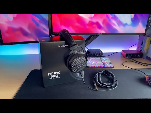 Beyerdynamic DT-990 Pro Headphones