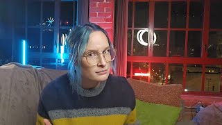 Which to pick: Paid or Free Page as a new OnlyFans creator in 2023?