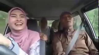 Wany Haristapart Lawak Menanti Di Aidilfitri