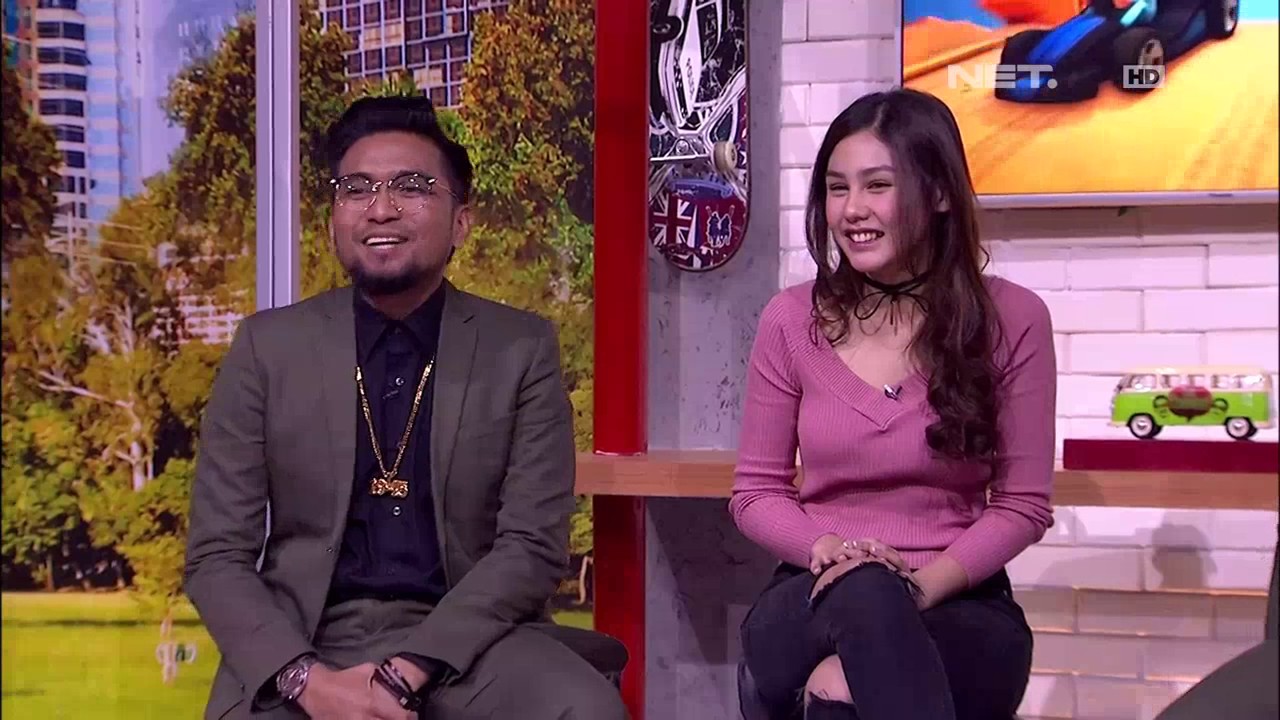 Vanesha Prescilla Suka Bantu Mama Papa (3/4)