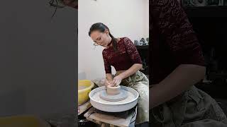Пришлось сломать вазу...Учусь делать высокие вазы! #ceramic #reels #art