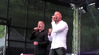 Download Lagu ,,Keitės miestai ir veidai'' Atlieka grupė 2,, Karolis ir Donatas''. MP3