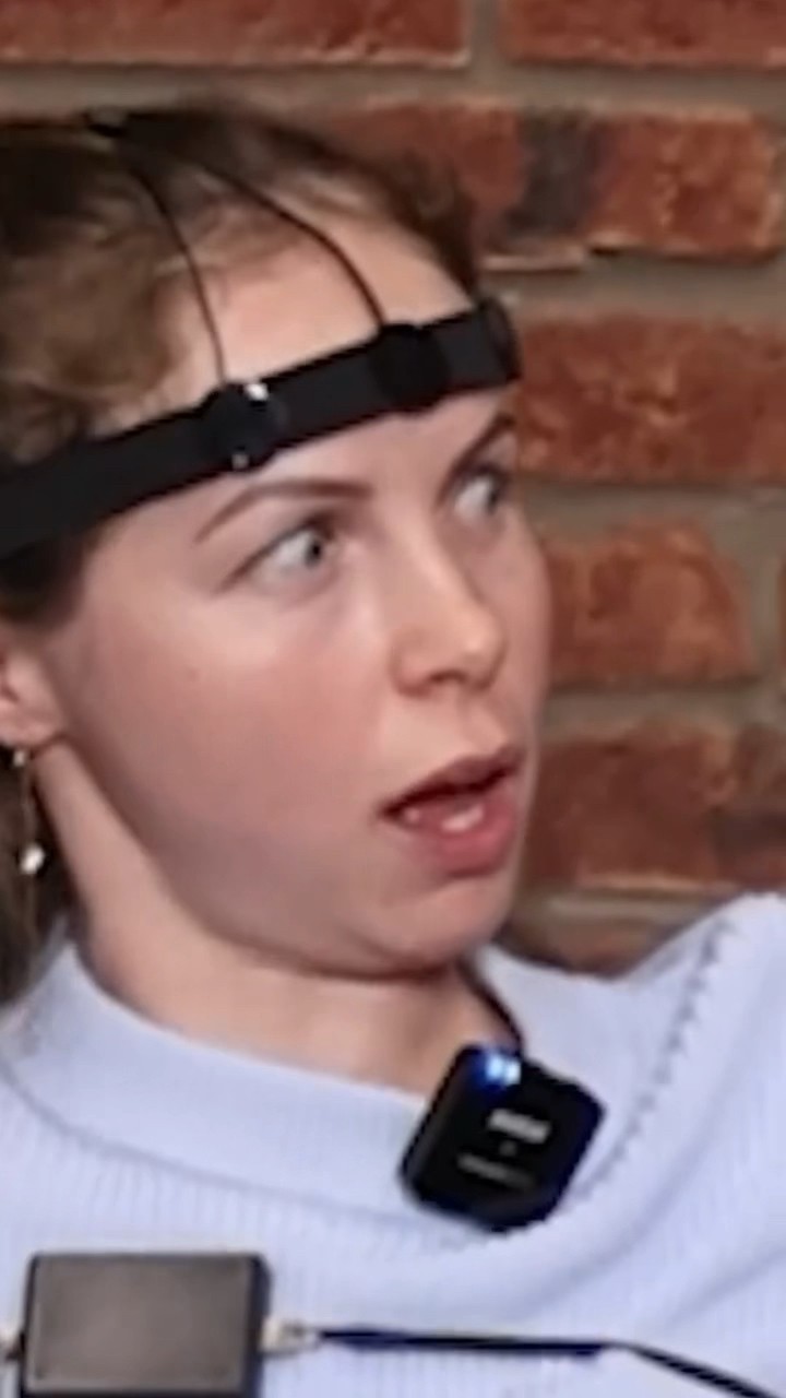 Копалась в Моём Телефоне?!