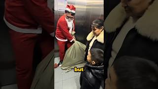 🤯Fake Santa Claus on the elevator...