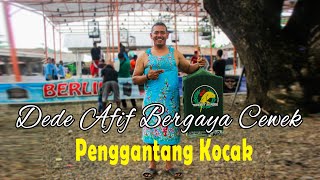 HEBOH GANTANG BURUNG PAKE DASTER CEWEK