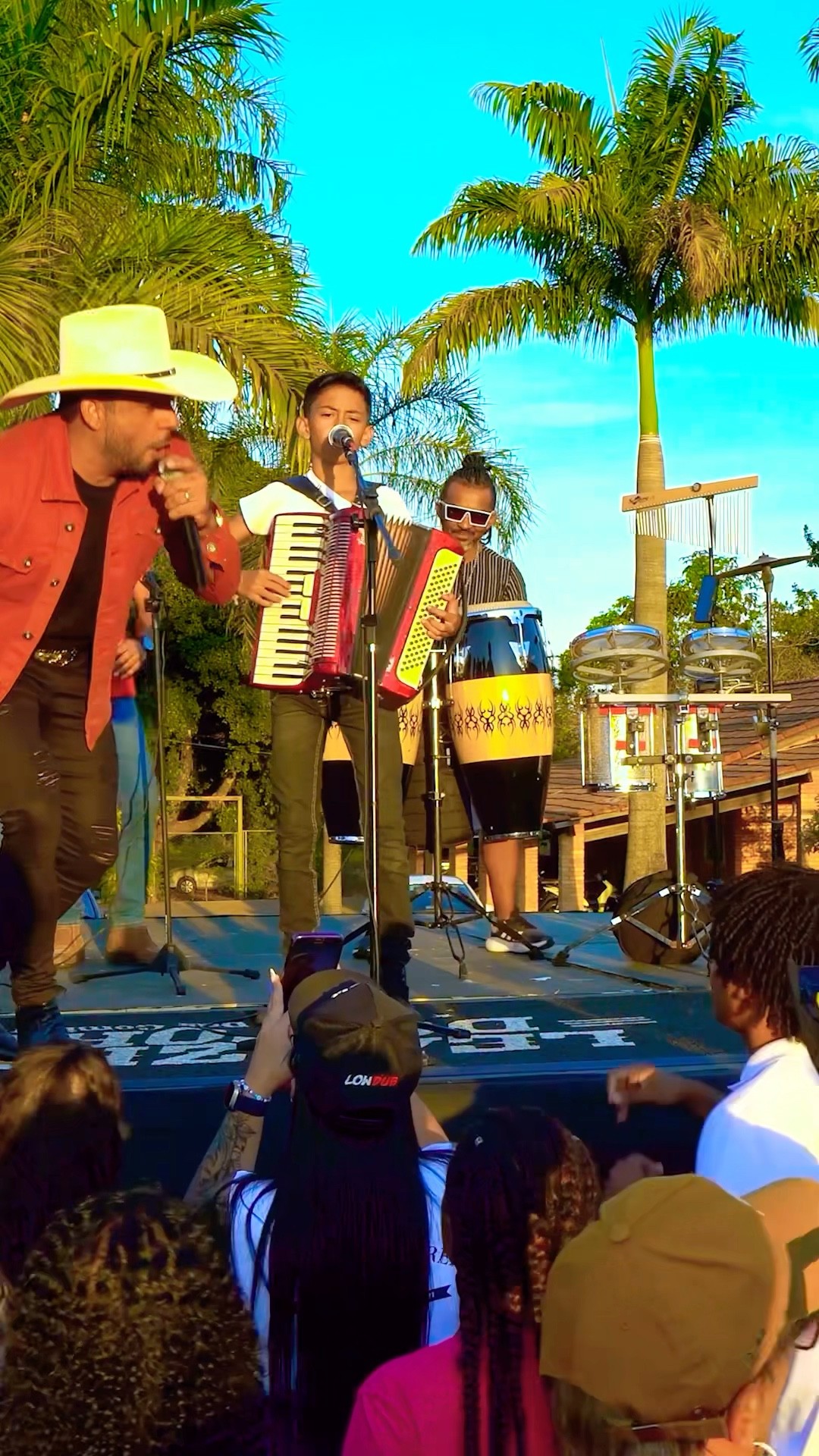 ￼ leãozinho do forró vira febre na internet com a música bota Esse Piseiro pra bombar #boanoiteee