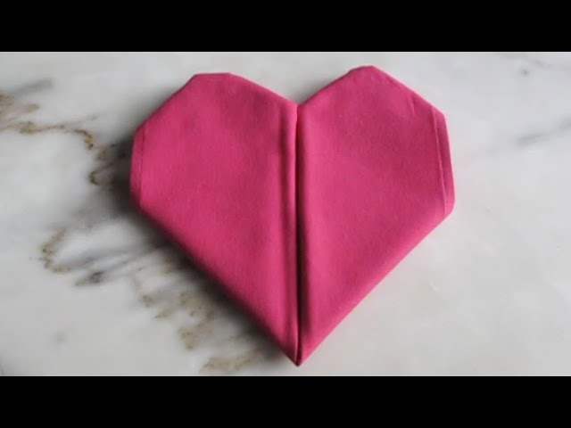 Pliage de serviette en tissu : le coeur - YouTube