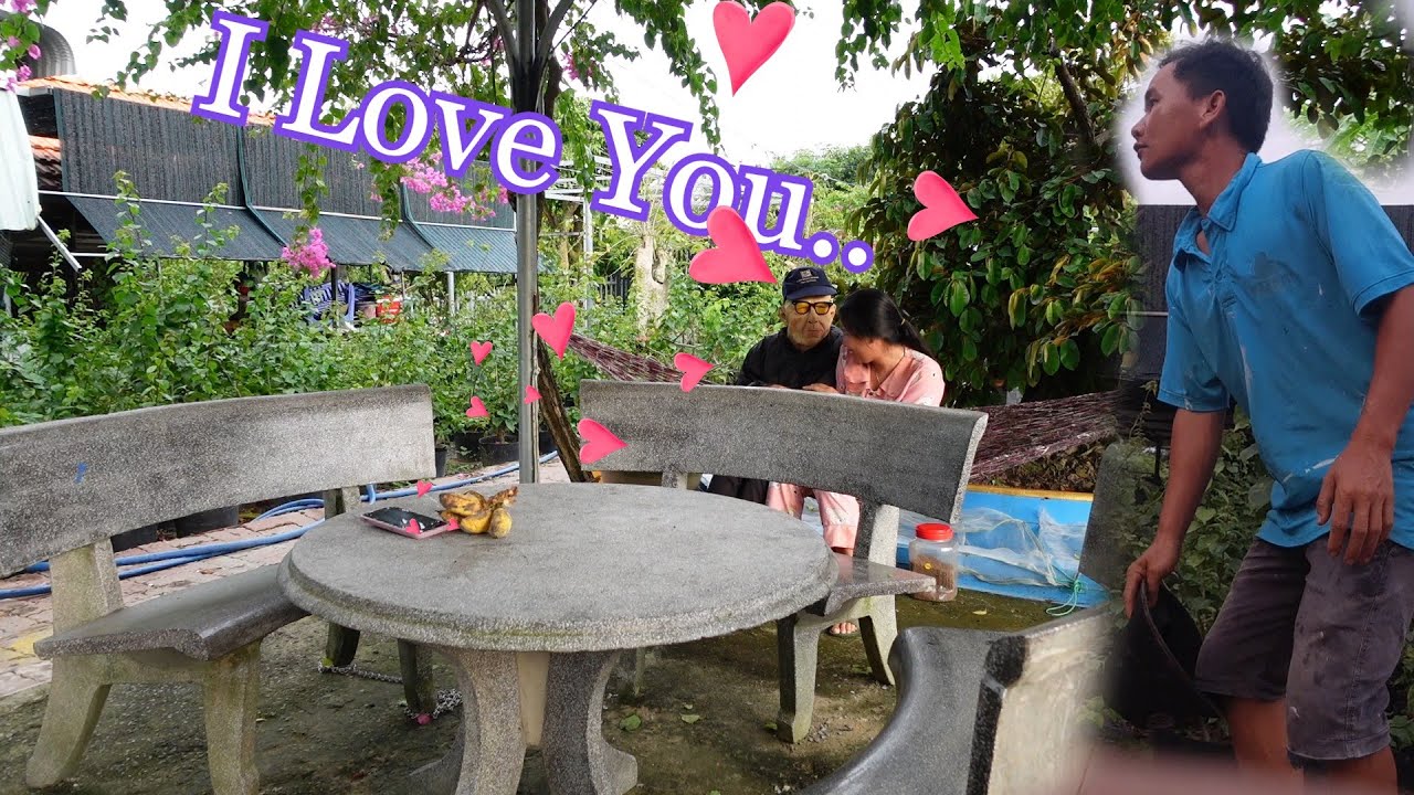 Ku Thể Phát Hiện Em Thùy CàLem Đã Có Đính Hôn Rồi