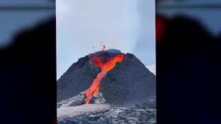 نوافير وأنهار حمم بركانية ثوران بركان أيسلندا