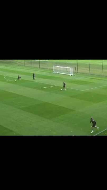 Build from the Back 🔥 Bielsa’s Genius 3-3-1-3 System at Leeds United