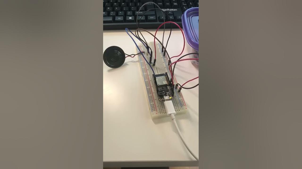 ESP32 playing melody