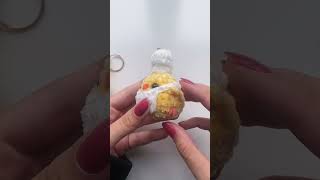 Chaveiro de Pintinho-chef 🐥Link na bio #croche #amigurumi #chaveiro #lojaonline #feitoamao