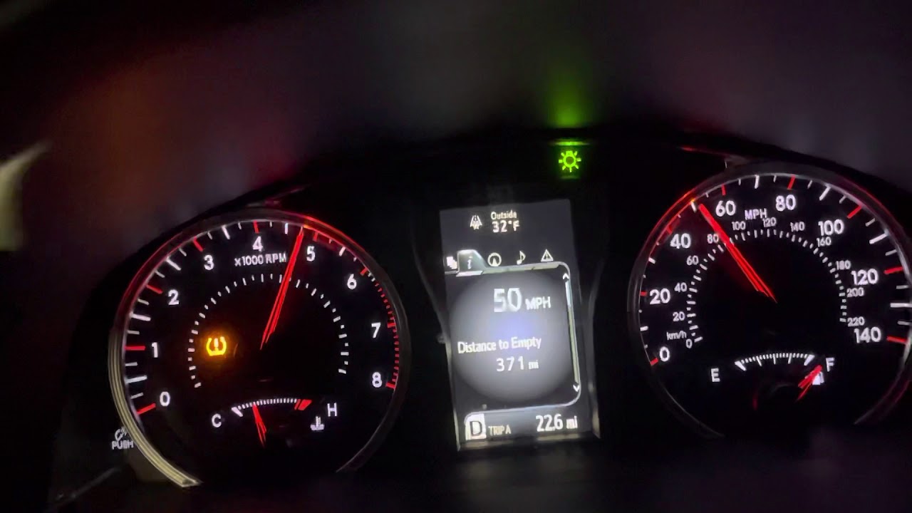 2017 Toyota Camry SE 2.5L 0-60 mph Acceleration Test in Cold Weather