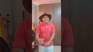 Vagabundo cantor #Paulinho #jotas #pj cantando a música Vagabundo e só ouro 